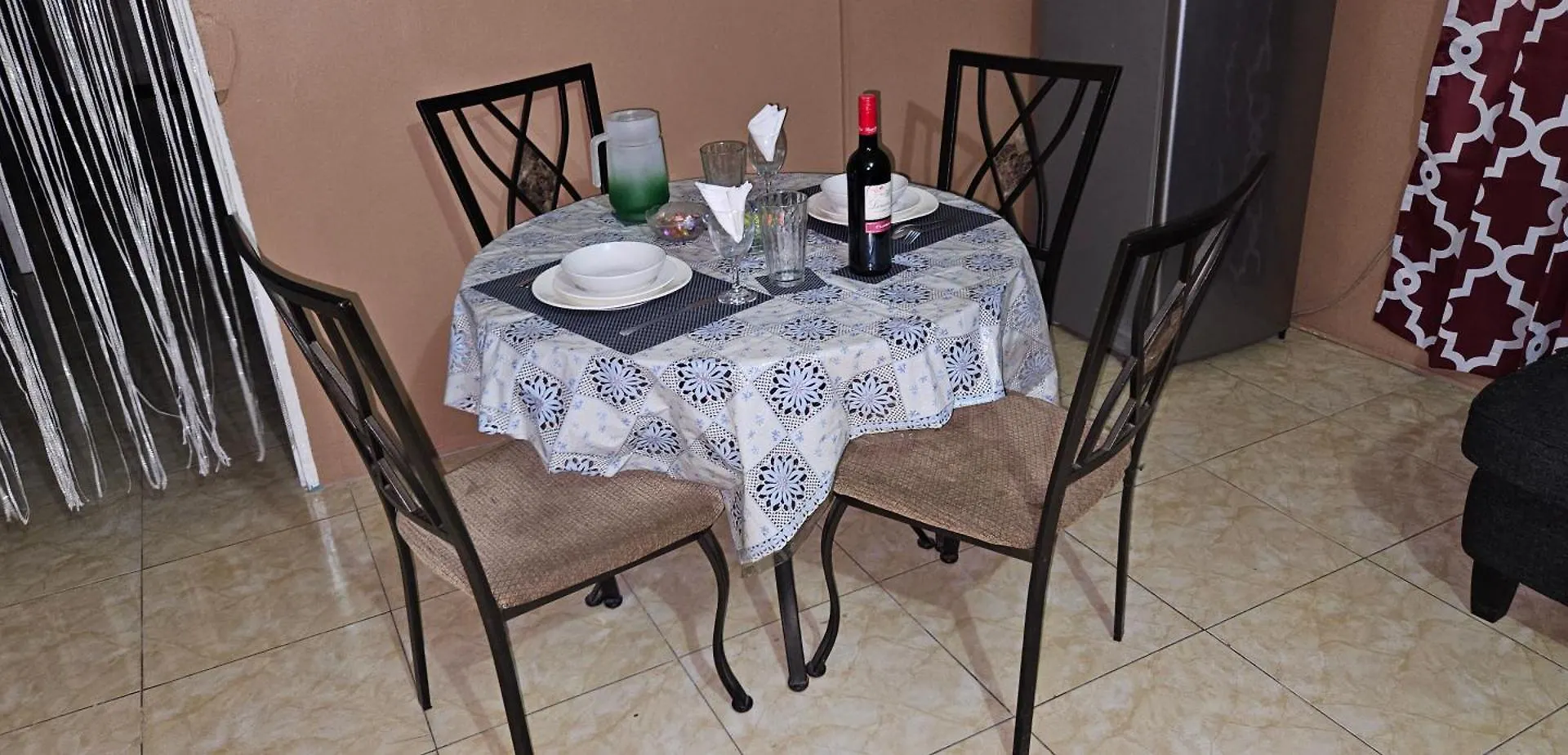 Livi'S Hide-Away! Lejlighed Spanish Town
